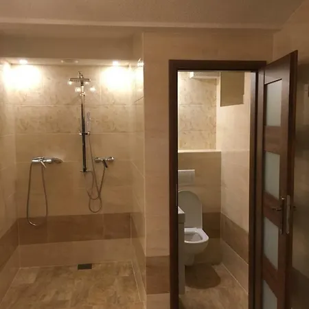 Relax בית הארחה Rybniste